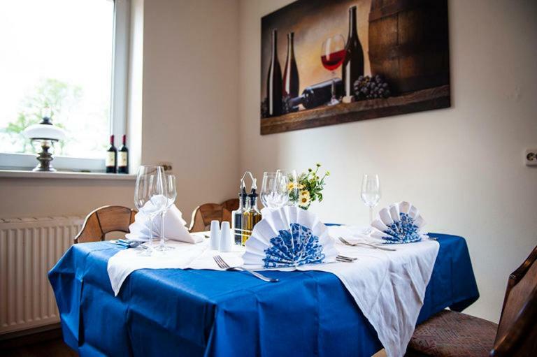Gasthaus Zum Seestern Hotel Ravensbruck ภายนอก รูปภาพ