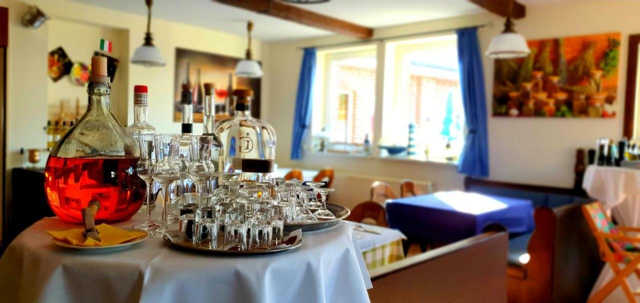 Gasthaus Zum Seestern Hotel Ravensbruck ภายนอก รูปภาพ